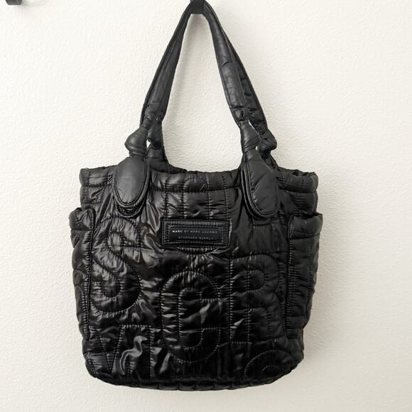 MARC JACOBS | Quilted Black Lightweight Tote Bag Purse Reversible Shoulder - Picture 3 of 6